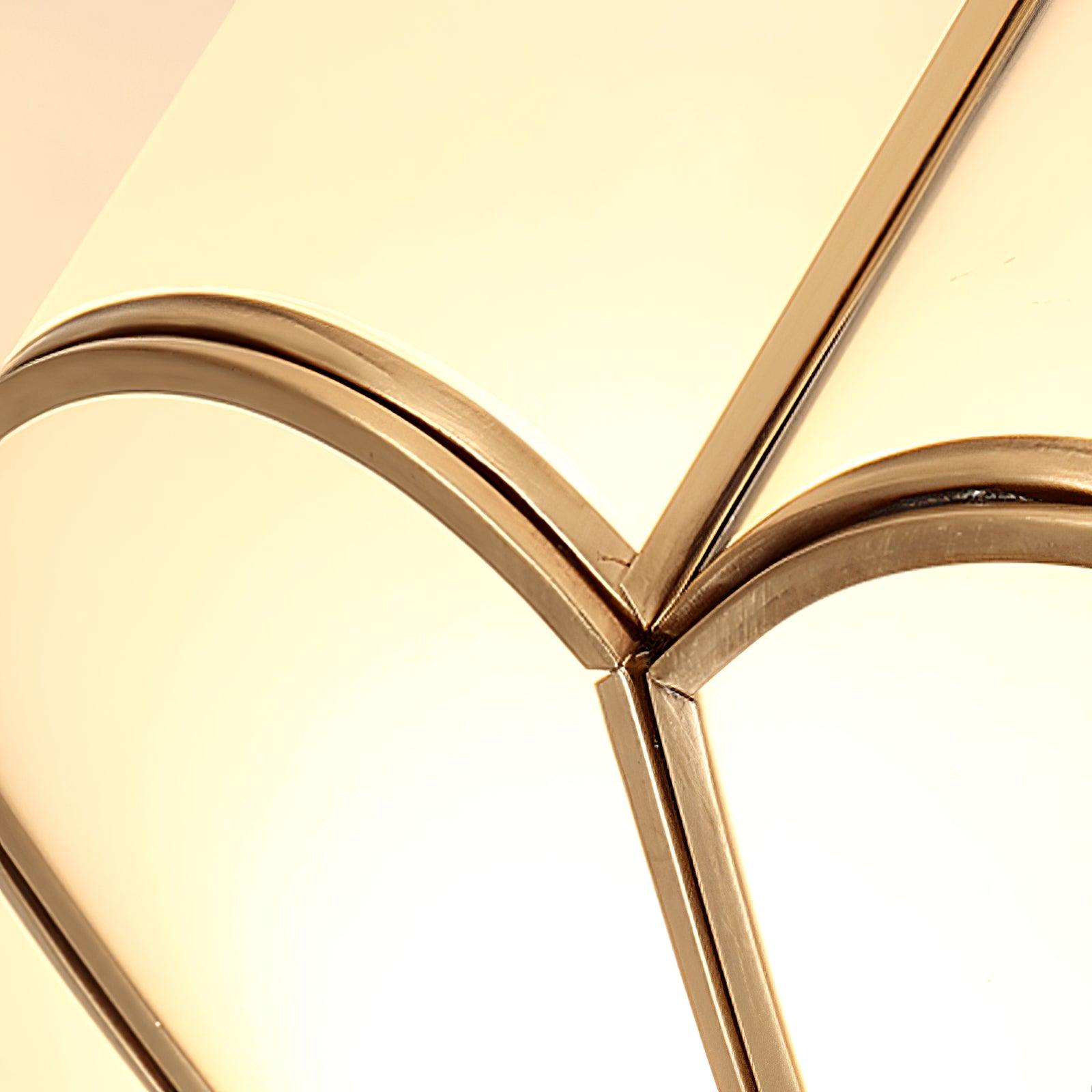 Plafoniera a soffitto a forma di fiore in ottone con vetro satinato smerlato