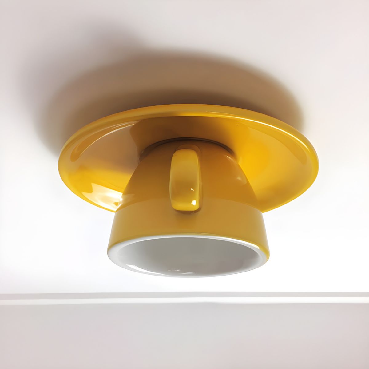 Plafoniera a soffitto in ceramica a forma di tazzina da caffè, colorata