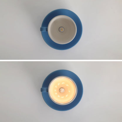 Plafoniera a soffitto in ceramica a forma di tazzina da caffè, colorata