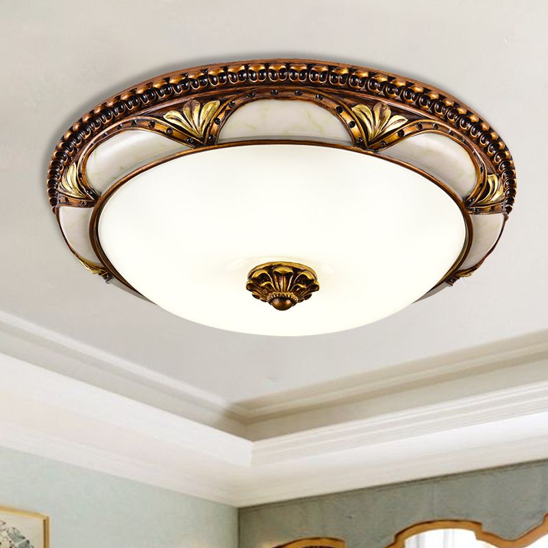 Plafoniera a soffitto in ottone anticato con cupola in vetro satinato, floreale vintage retrò