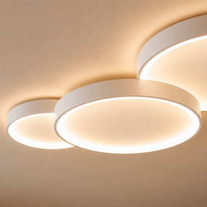 Plafoniera a soffitto LED rotonda minimalista in nero o bianco, singola o set da tre anelli
