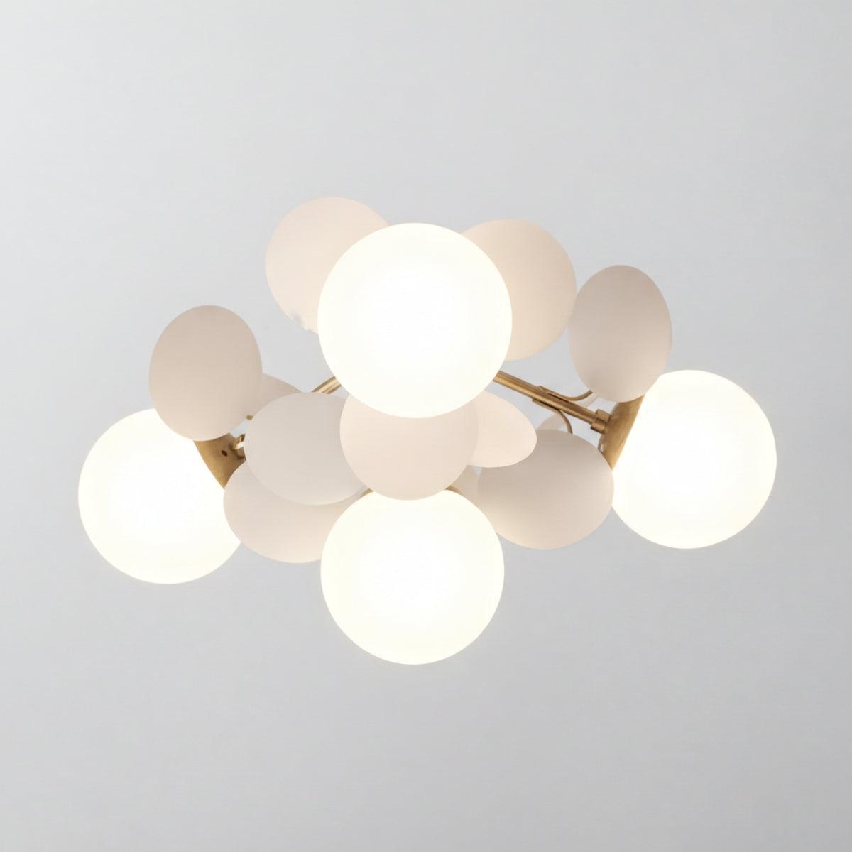 Plafoniera a soffitto moderna con design sferico