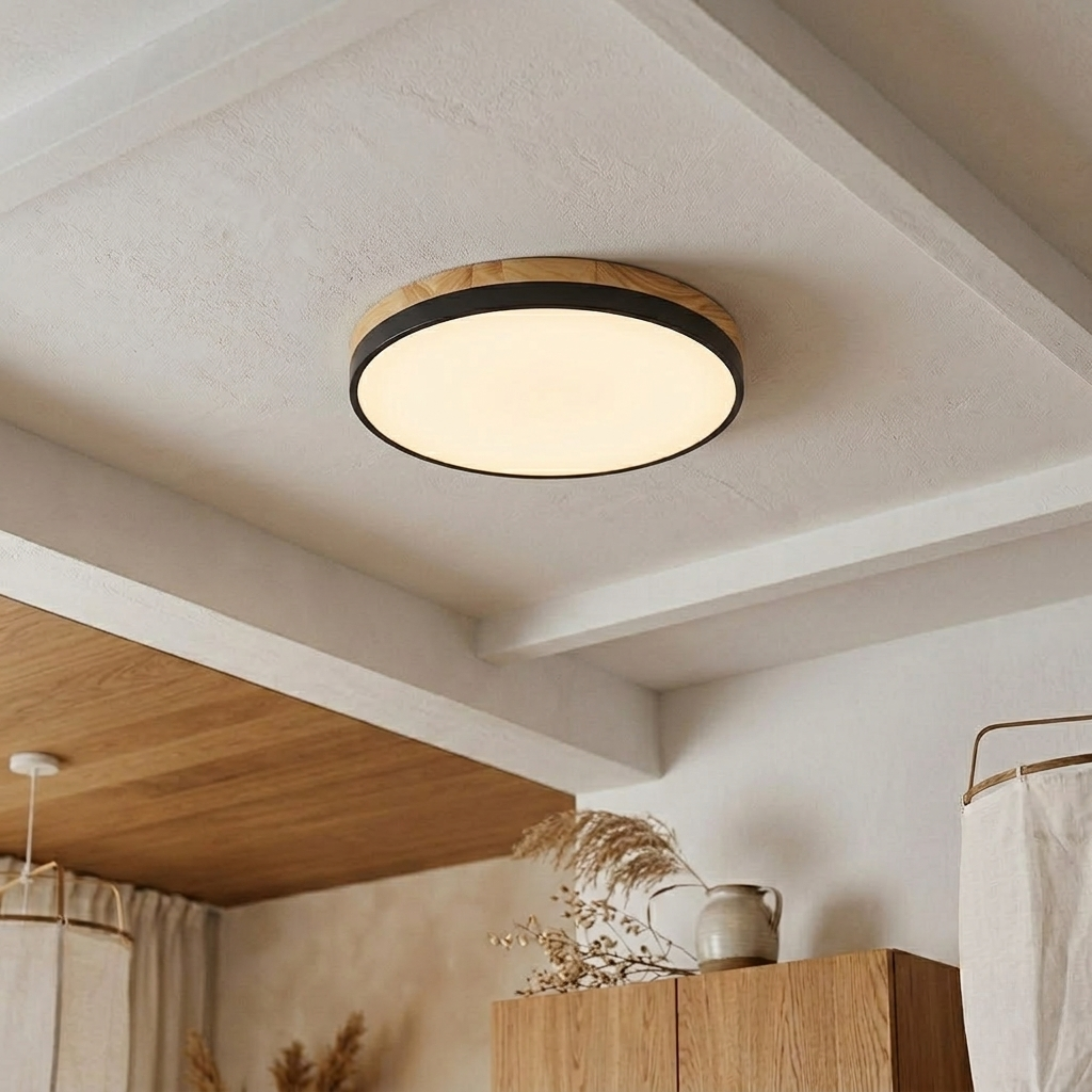 Plafoniera a soffitto rotonda con bordo in legno