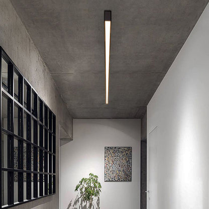 Plafoniera e lampada da parete LED lineare nera minimalista a barra