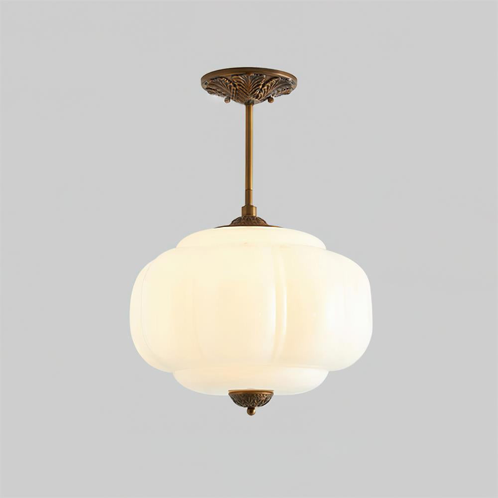 Semi plafoniera in vetro verde con globo rigato e finitura oro, stile vintage