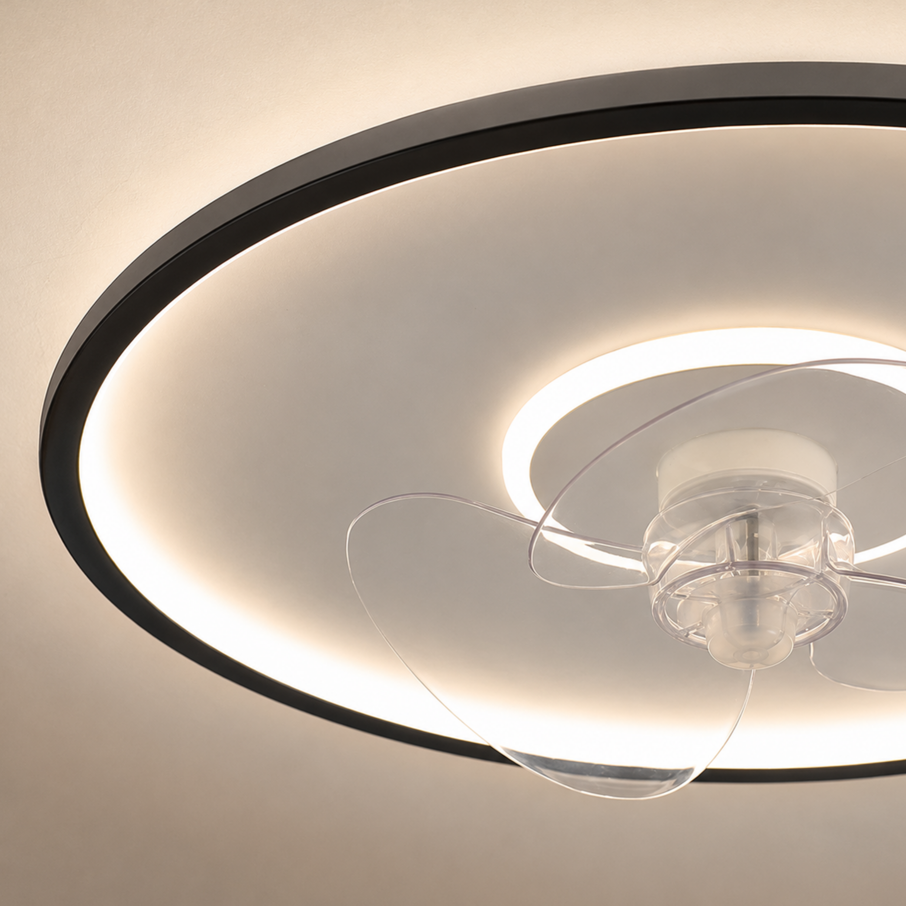 Ventilatore da soffitto con luce LED e telecomando